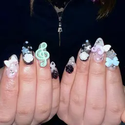 ゴテゴテ派おすすめ◎ワンカラー＋パーツ乗せ放題☆.*˚