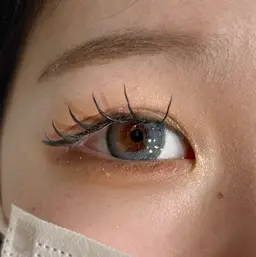 《🩷マツエク🩷》高級ミンク上100本まで付け放題オフ・コーティング付き✨※アイシャンプー込みです。