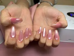 💅人気のマグネットネイル💅根元ストーン、パーツ2本付きです🫶