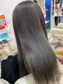 【💛癖のない艶々な髪に💛】🪄︎︎髪質改善ストレート🪄︎︎✨