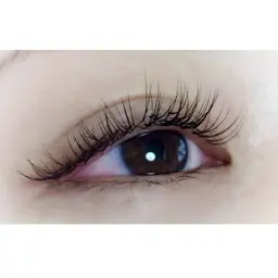 マツエク80本ヒアルロン酸パック付き4600円