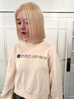 抜きっぱなしブリーチ💖ムラシャン仕上げ💖［全頭不可、リタッチのみ］［20代限定 ］写真撮らせていただける方🎵