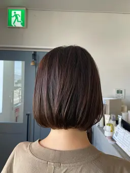 ボブヘア・切りっぱなしスタイル　にしたい方限定。