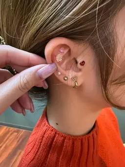 『カラークーポン』Lima透明感カラー+ケラファインTR+耳つぼジュエリー