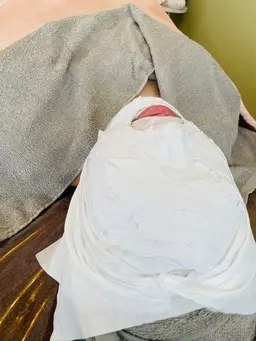 顔筋リフトフェイシャル