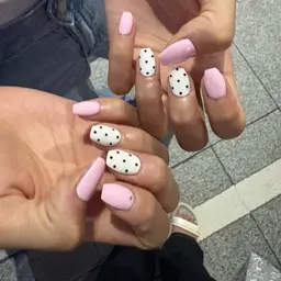 シンプル持ち込みネイル🤍