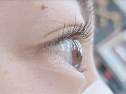 まつ毛パーマ19時〜21時ご予約お待ちしております😊