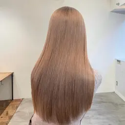 今週日曜日限定❗️ブリーチカラー🌟