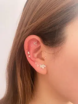 SNSで大流行！！耳つぼジュエリー💎付け放題✨