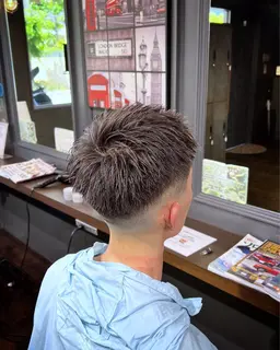 メンズカット（スキンフェードの場合はご連絡頂けると嬉しいです）