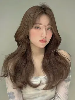 【🇰🇷韓国レイヤーカット🇰🇷】➕乾燥ケアインボーントリートメント✨🦋(パサつき、乾燥が気になる方におすすめ)