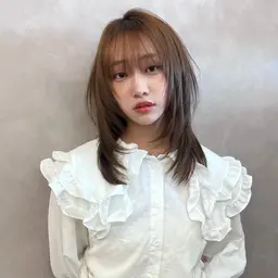 【人気No.1】小顔レイヤーカット✂️  2cm以上切れる方　ロングモデル