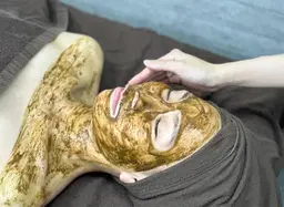 《期間限定》【お顔ハーブピーリング×顔脱毛】スペシャルメニュー♪ニキビ/毛穴/くすみにも◎