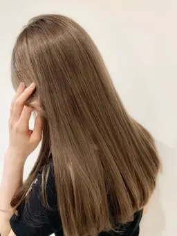 講習会でのカラーモデル(全頭ブリーチorブリーチリタッチ+オンカラー)できる方