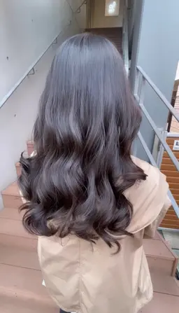 【ロング限定】コテ巻き風/韓国風パーマ（カット込み）