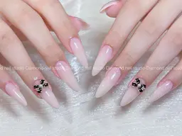 2月オフ無料✨チップ長さ出しワンカラー/ラメグラデーション(ストーン10粒orパーツ2個)💞