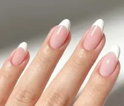 オフなし ハンドのフレンチネイル(ラメフレンチでもOK)