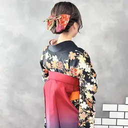 🕊️卒業式シーズン限定🕊️袴着付け➕ヘアアレンジ【¥8,900~】※お日にち要相談💭