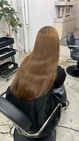 【2月限定🦋】ホリスティック縮毛矯正+上質トリートメント