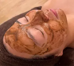 溺愛ツヤ肌👸&小顔＆ハーブピーリング🌿よくばりコース🌟