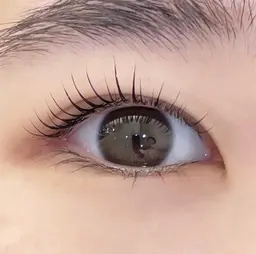 パリジェンヌラッシュリフト（まつげパーマ）➕ケラチントリートメントコーティング ¥4400