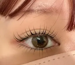 上下パリジェンヌor上下ラッシュリフト(束感コーティング、トリートメント付き)