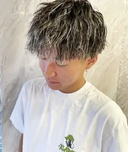 カット+ハイライト、ローライト、メッシュ、インナーカラー