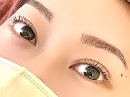 眉毛ワックススタイリング(カット、間引き込み)