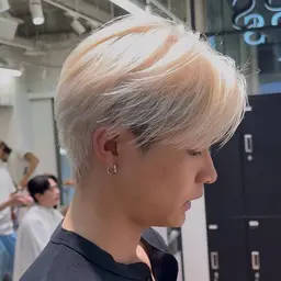 【骨格補正カット】火曜限定　カットケアブリーチカラー限定✨U26限定🎉