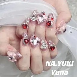 ハンド🎀💞150分持ち込みデザイン¥10800(最高級パーツ、ゴテゴテデザインOK！）