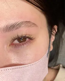 フラットラッシュ130本+美眉スタイリング✨ブロウラミネーション/ハリウッドブロウリフト