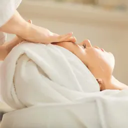 どろんこフェイシャル＋肩首デコルテコース