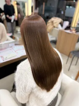 【🌷髪のうねりが気になる方🌷】縮毛矯正☂️