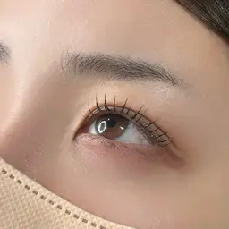 【韓国風束感まつげ】💚パリジェンヌラッシュリフト💚+コーティング付き