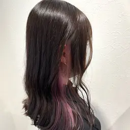 隠せる🙈　　　　　　　　　　　　　　　　　　　　　　　　　　インナーブリーチ➕インナーカラー