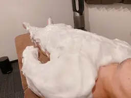 極上の泡　ボディホワイトフラフィー+アロママッサージ３０分　１回￥９,８00