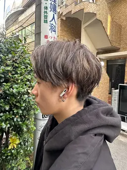 メンズ限定　カット&ブリーチ（ハイライト含む）&カラー&トリートメント　　店販　紫シャンプーorピンクシャンプー付き