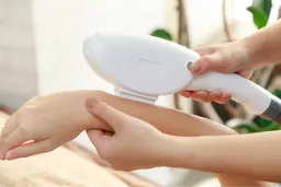 【✨今のうちからコツコツと✨】‼️女性限定‼️腕脱毛