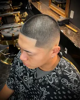 バズカット、坊主フェード