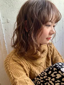 🌈予約数限定🌈赤みを抑える透明感カラー＋デザインカット＋スチームトリートメント