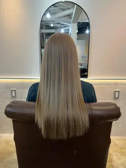 ［まとまり🎀］カット+髪質改善ストレート🕊️