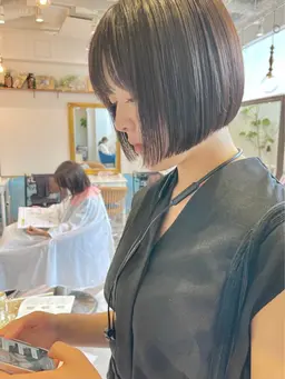 【ロング料金無し】前髪･顔周り縮毛矯正+全体カット+内部補修スチームトリートメント🌸✨（縮毛矯正モデル）