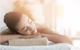 ストレス疲労リセット100分💜『全身アロマオイルマッサージ＆リフトアップ小顔フェイシャル🌿』