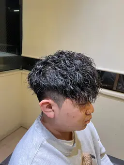 メンズカット＋ツイストスパイラルor波巻きスパイラルorサーフカール＋うる艶トリートメント