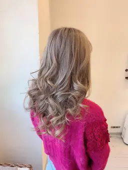 ✨大人気✨ケアブリーチ&カラー✨