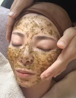 2/21オープン記念価格【大人ニキビ/毛穴ケア】最先端美容💎塗る金の糸リフト×肌質変化💖 ハーブピーリング🌿