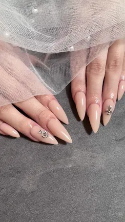 4月新メニュー♥️ワンカラーハンドネイル♥️