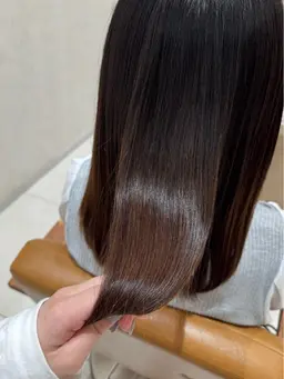 カット+サラサラ髪へストレートパーマ✨