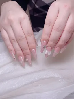 🦋120分持ち込みデザイン 🌸アート、シール、500円以内のパーツつけ放題 ❣️ソフトジェルオフ込み