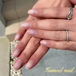 ハンドネイルケア&ハンドパック仕上げ